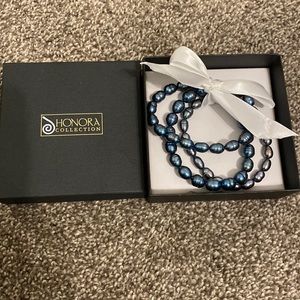 3 piece Honora pearl bracelets. Beautiful blue color that changes in the sun.